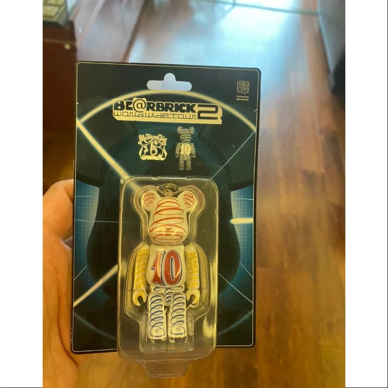 Bearbrick Wwt2 10th Anniversary 100% Limited Medicom Be@rbrick 2 Bearbrick Wwt2 10th Anniversary 100% Limited Medicom Be@rbrick - Image 2