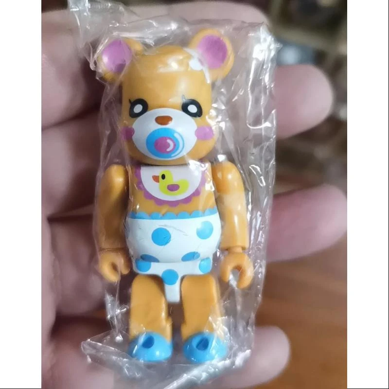 Medicom Bearbrick Series 8 Secret ARTIST Bean Be@r 100% 3 Medicom Bearbrick Series 8 Secret ARTIST Bean Be@r 100% - Image 3