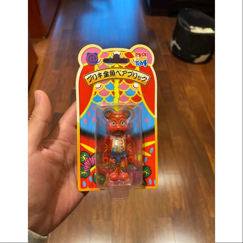 Bearbrick TOKYO SKY TREE TOWN Golden Fish 100% Limited Medicom Be@rbrick 1 Bearbrick TOKYO SKY TREE TOWN Golden Fish 100% Limited Medicom Be@rbrick