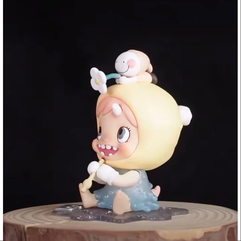 Polar Pop Mart Hand In Hand Series Secret Exciting Notes Polar(1/144) 2 Polar Pop Mart Hand In Hand Series Secret Exciting Notes Polar(1/144) - Image 2