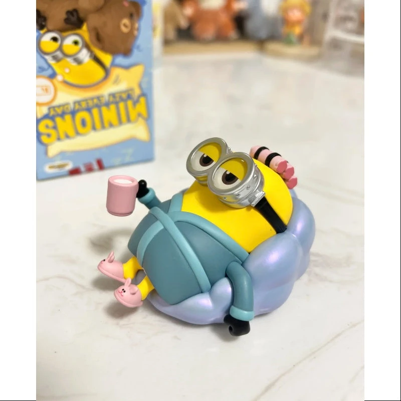 Minions Lazy Every Day Series Secret Too Lazy To Move(1/144) 3 Minions Lazy Every Day Series Secret Too Lazy To Move(1/144) - Image 3