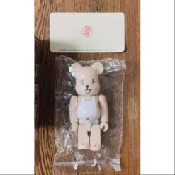 Medicom Bearbrick Series 18 Super Secret Sato 100%