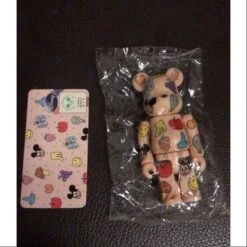 Medicom Bearbrick Series 19 Super Secret Disney Kim Songhe 100%