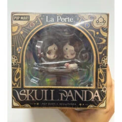 Skullpanda La Porte Figure Limited Edition