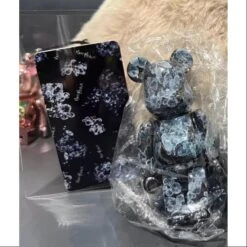 Medicom Bearbrick Series 19 Super Secret MATT BLACK 100% 6 Medicom Bearbrick Series 19 Super Secret MATT BLACK 100% -Toysez 15 2 46a27c94 4c6e 428e 8aa5 ecb0e7cec327