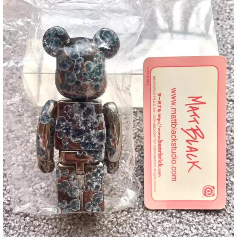 Medicom Bearbrick Series 19 Super Secret MATT BLACK 100% 4 Medicom Bearbrick Series 19 Super Secret MATT BLACK 100% - Image 4