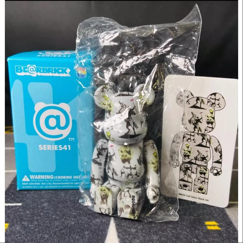 Medicom Bearbrick Series 41 SUPER Secret Banksy Brandalism 100% 1 Medicom Bearbrick Series 41 SUPER Secret Banksy Brandalism 100%