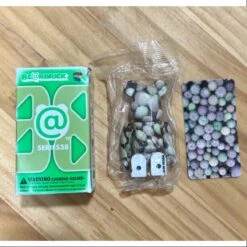 Medicom Bearbrick Series 38 SUPER Secret Anea Botanize 100% -Toysez 18 2 3b1465c1 bbfb 4e36 927f 59cc00dc197e
