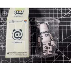 Medicom Bearbrick Series 44 SUPER Secret CDG 2022 100% 6 Medicom Bearbrick Series 44 SUPER Secret CDG 2022 100% -Toysez 19 1 b44e078c 0650 47a3 ac0b 97f938a2a418