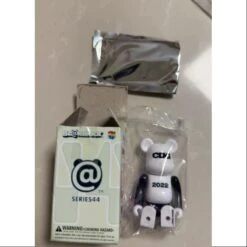 Medicom Bearbrick Series 44 SUPER Secret CDG 2022 100% 7 Medicom Bearbrick Series 44 SUPER Secret CDG 2022 100% -Toysez 19 3 48e2a7c2 602c 42ed 95aa 4899cda62f53