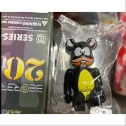 Medicom Bearbrick Series 43 SUPER Secret Fujio Akatsuka Unagi-Inu 100%