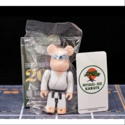 Medicom Bearbrick Series 43 Secret Miyagi Do Karate 100%