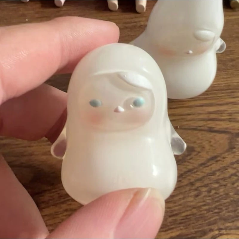 PUCKY Milk Round Beans Figure Limited Edition 2 PUCKY Milk Round Beans Figure Limited Edition - Image 2