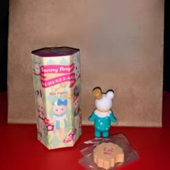 Sonny Angel In Wonderland Series Secret Robby -Toysez 2 d1e413e4 01f8 4ebc a912 60d46f9978e4