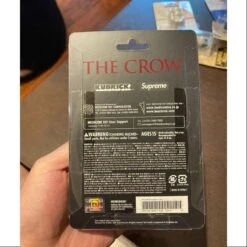 Bearbrick X Kubrick X Supreme THE CROW 100% Limited Medicom Be@rbrick 5 Bearbrick X Kubrick X Supreme THE CROW 100% Limited Medicom Be@rbrick -Toysez 39 3