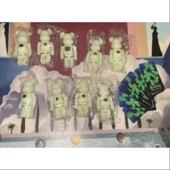 Bearbrick Series 44 BASIC SET 9PCS Glow In Dark 100% Medicom Be@rbrick