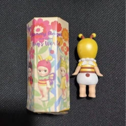 Sonny Angel Bug‘s World Series Secret Bee -Toysez 62 0fe95d65 35c6 4f26 8274 60e58765a649