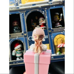 MOLLY Castle Christmas Miracle Box Series Secret Miracle For You Special Ver.(No Box) -Toysez 8 5 fadba928 0b24 4795 9cf4 d64397c3a014