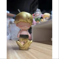 DIMOO WORLD Uncrowned King Mini Figure Limited Edition（special Color） -Toysez IMG 2648 20231211 093121