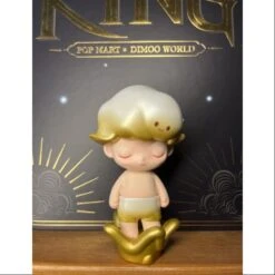 DIMOO WORLD Uncrowned King Mini Figure Limited Edition -Toysez IMG 2651 20231211 093317