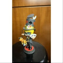 MOLLY The Great Magician X KENNYSWORK Limited Edition -Toysez IMG 2793 20231217 085631