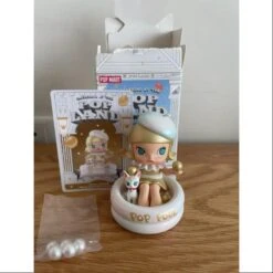 MOLLY Pop Mart Gathering At The Pop Land Series Secret MOLLY Wave Pool Celebration(1/120) 5 MOLLY Pop Mart Gathering At The Pop Land Series Secret MOLLY Wave Pool Celebration(1/120) -Toysez M2 3